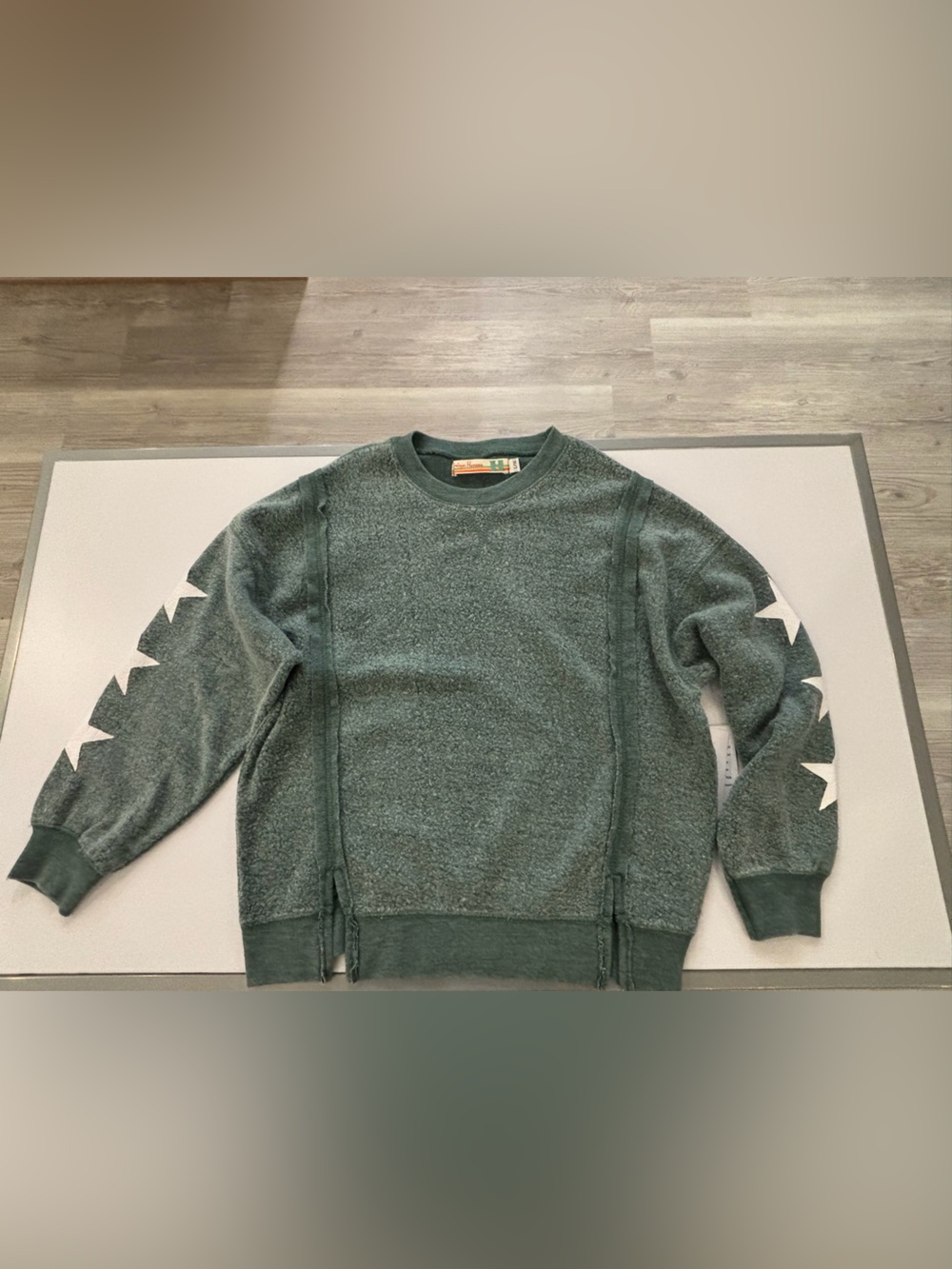 Vintage Havana Green Crewneck Sweater with White Star Sleeves